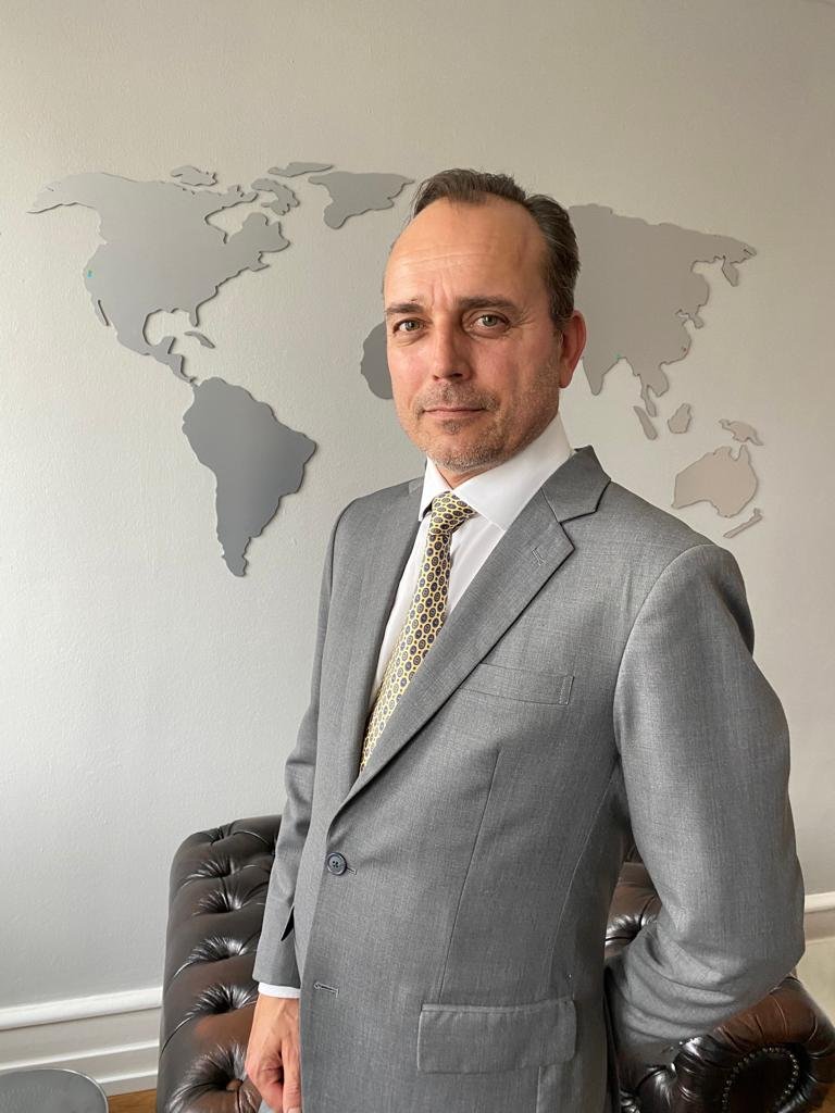 Peer Landgrebe Managing Director